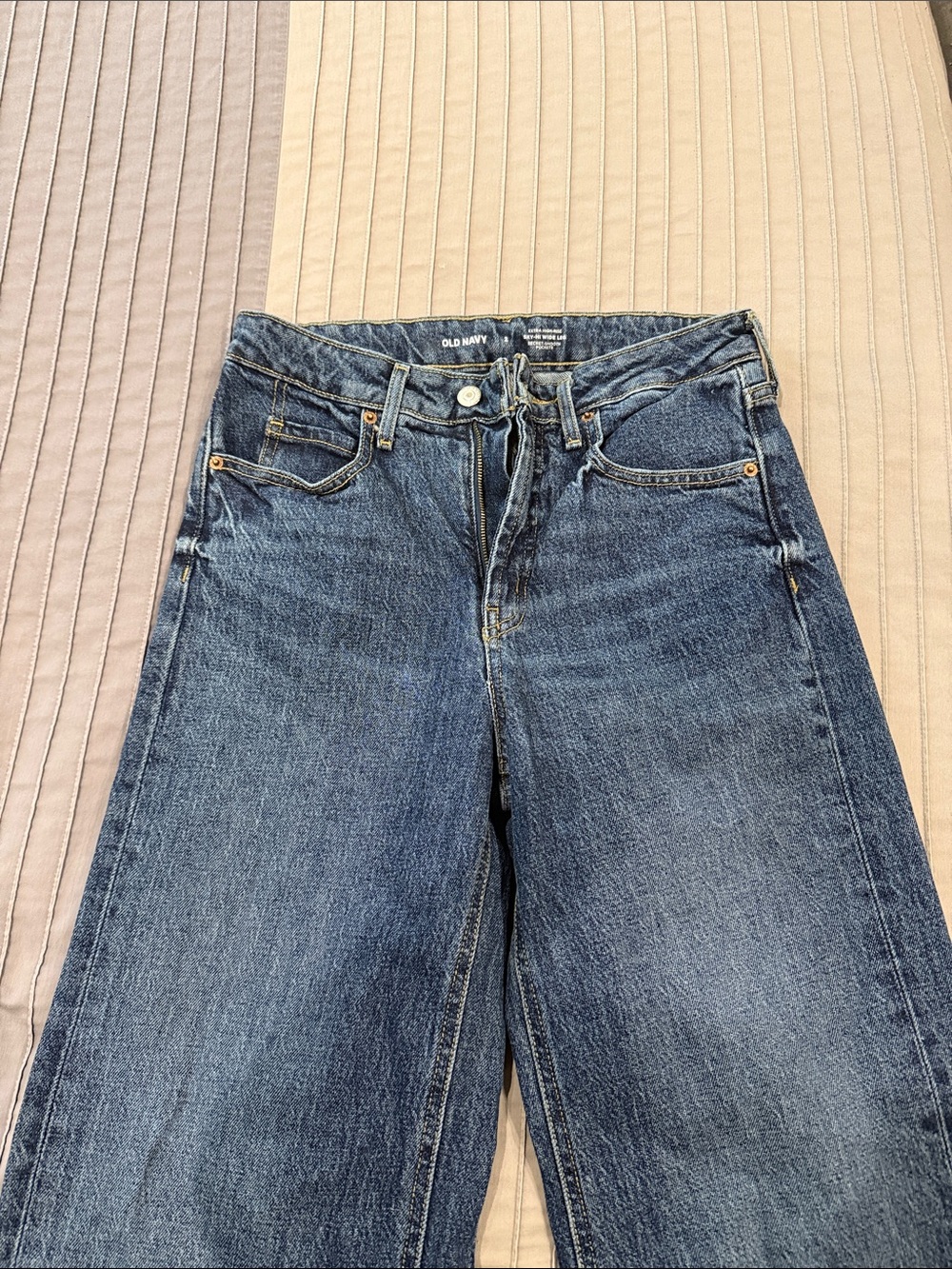 Old Navy Denim Wide-Leg Jeans in Mid Blue